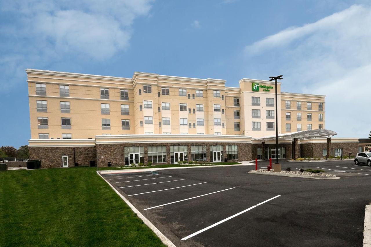 Holiday Inn & Suites Detroit - Troy By Ihg Bagian luar foto