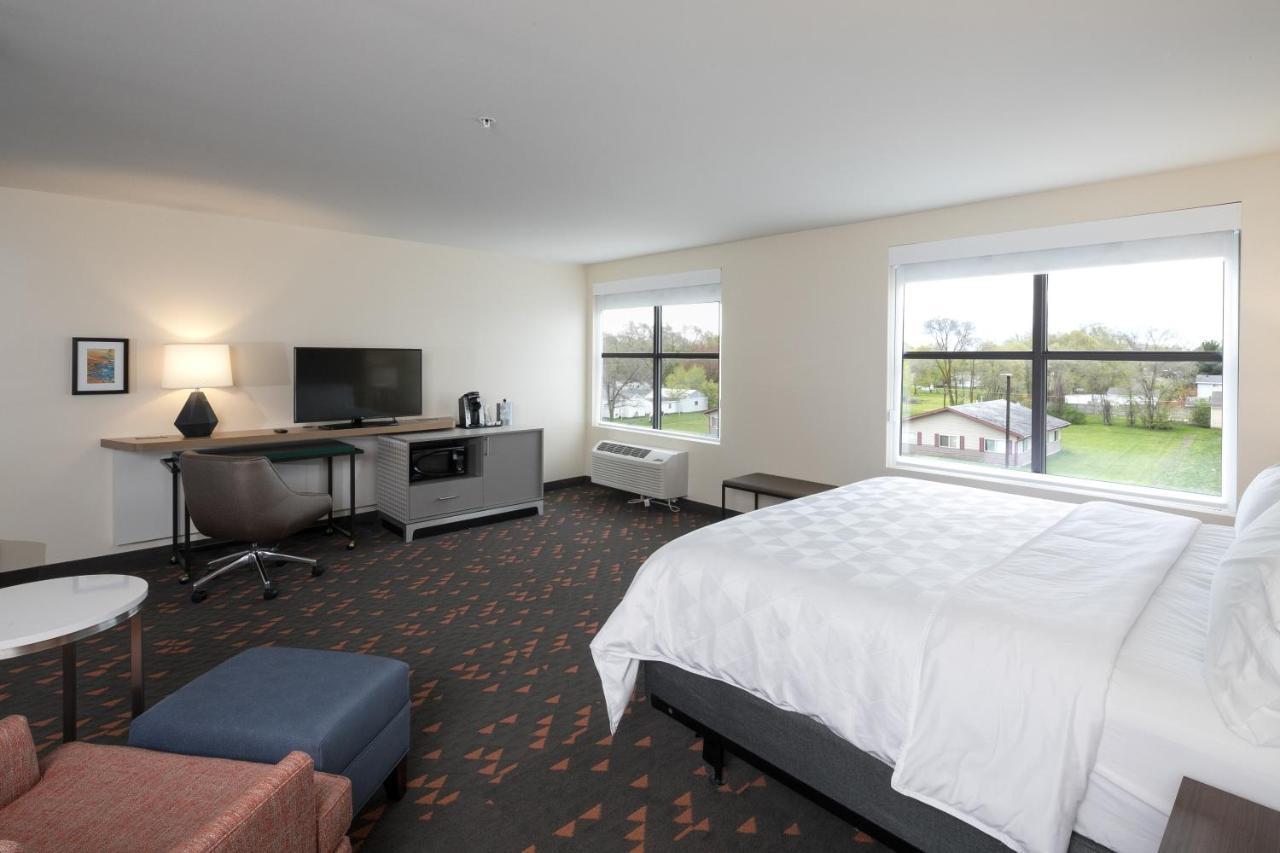 Holiday Inn & Suites Detroit - Troy By Ihg Bagian luar foto