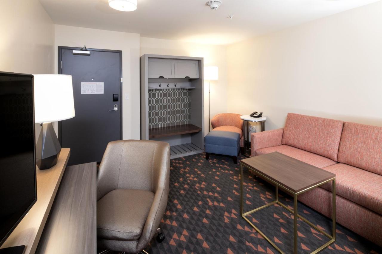Holiday Inn & Suites Detroit - Troy By Ihg Bagian luar foto