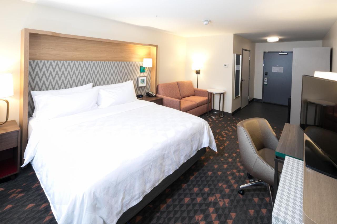 Holiday Inn & Suites Detroit - Troy By Ihg Bagian luar foto
