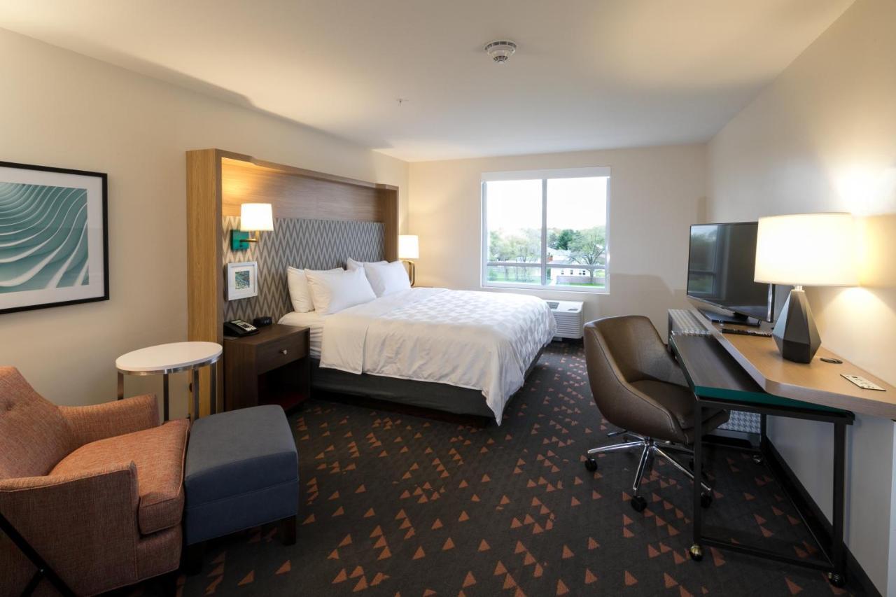 Holiday Inn & Suites Detroit - Troy By Ihg Bagian luar foto