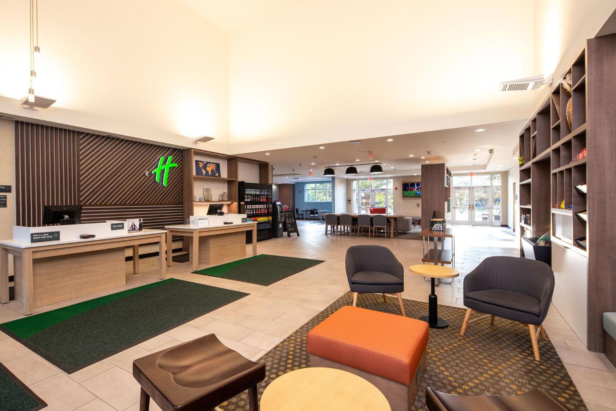 Holiday Inn & Suites Detroit - Troy By Ihg Bagian luar foto
