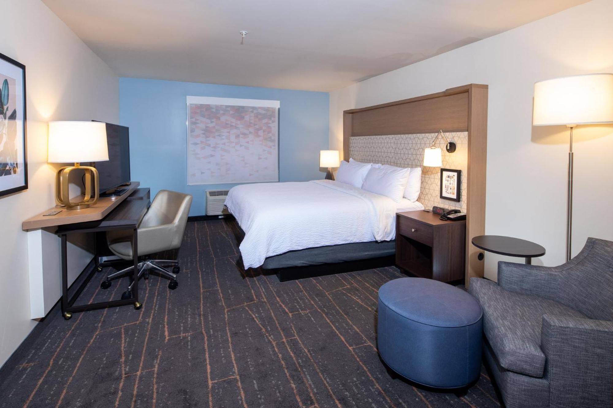 Holiday Inn & Suites Detroit - Troy By Ihg Bagian luar foto