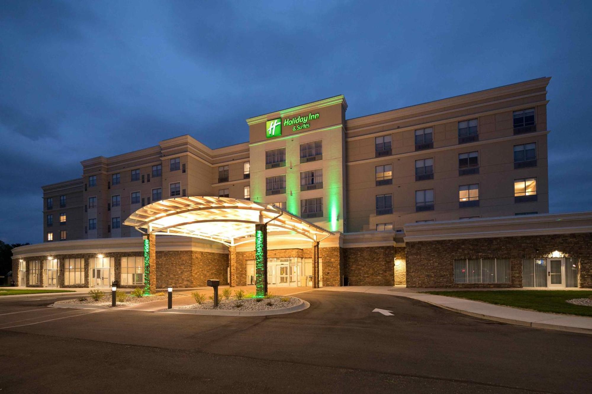 Holiday Inn & Suites Detroit - Troy By Ihg Bagian luar foto