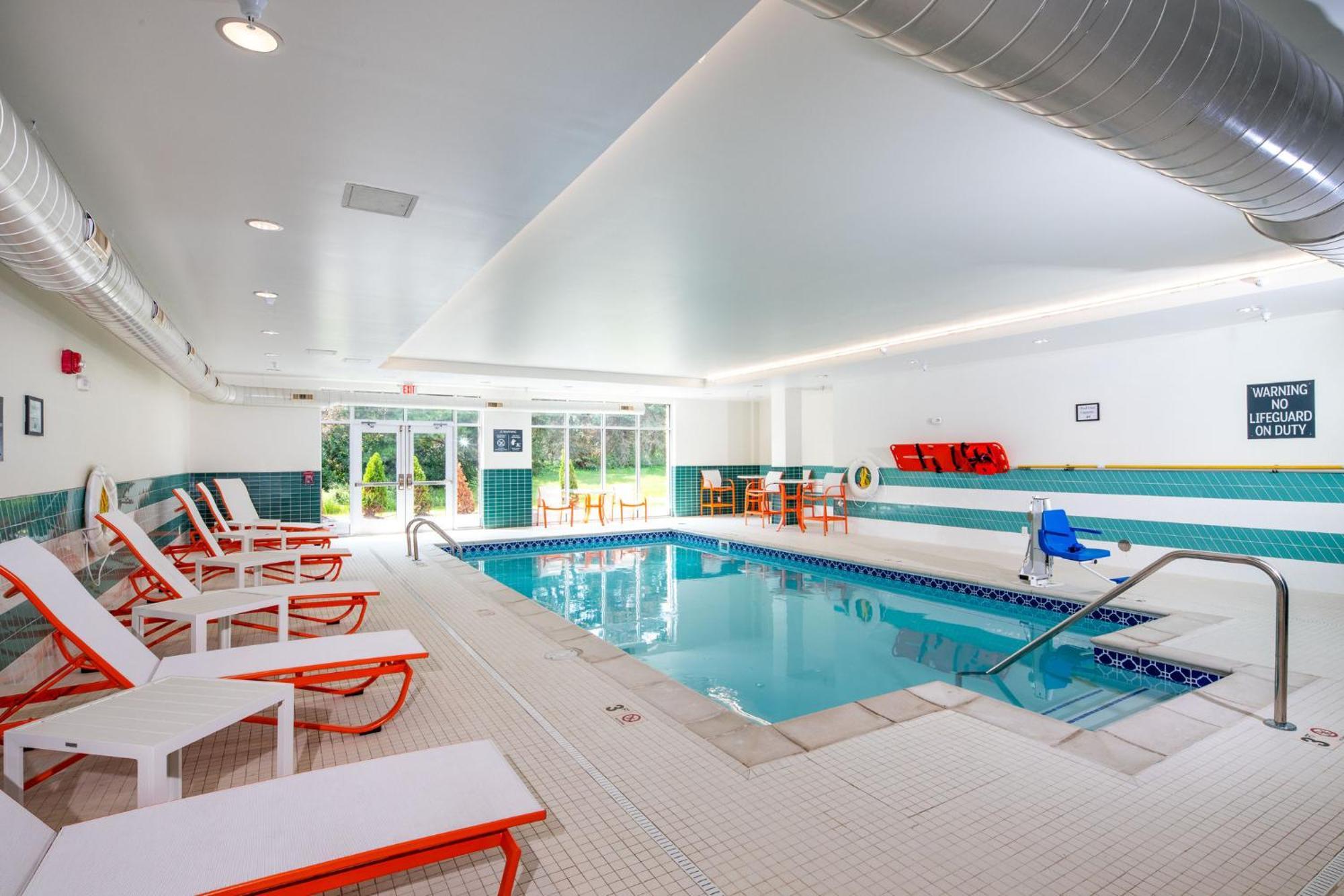 Holiday Inn & Suites Detroit - Troy By Ihg Bagian luar foto