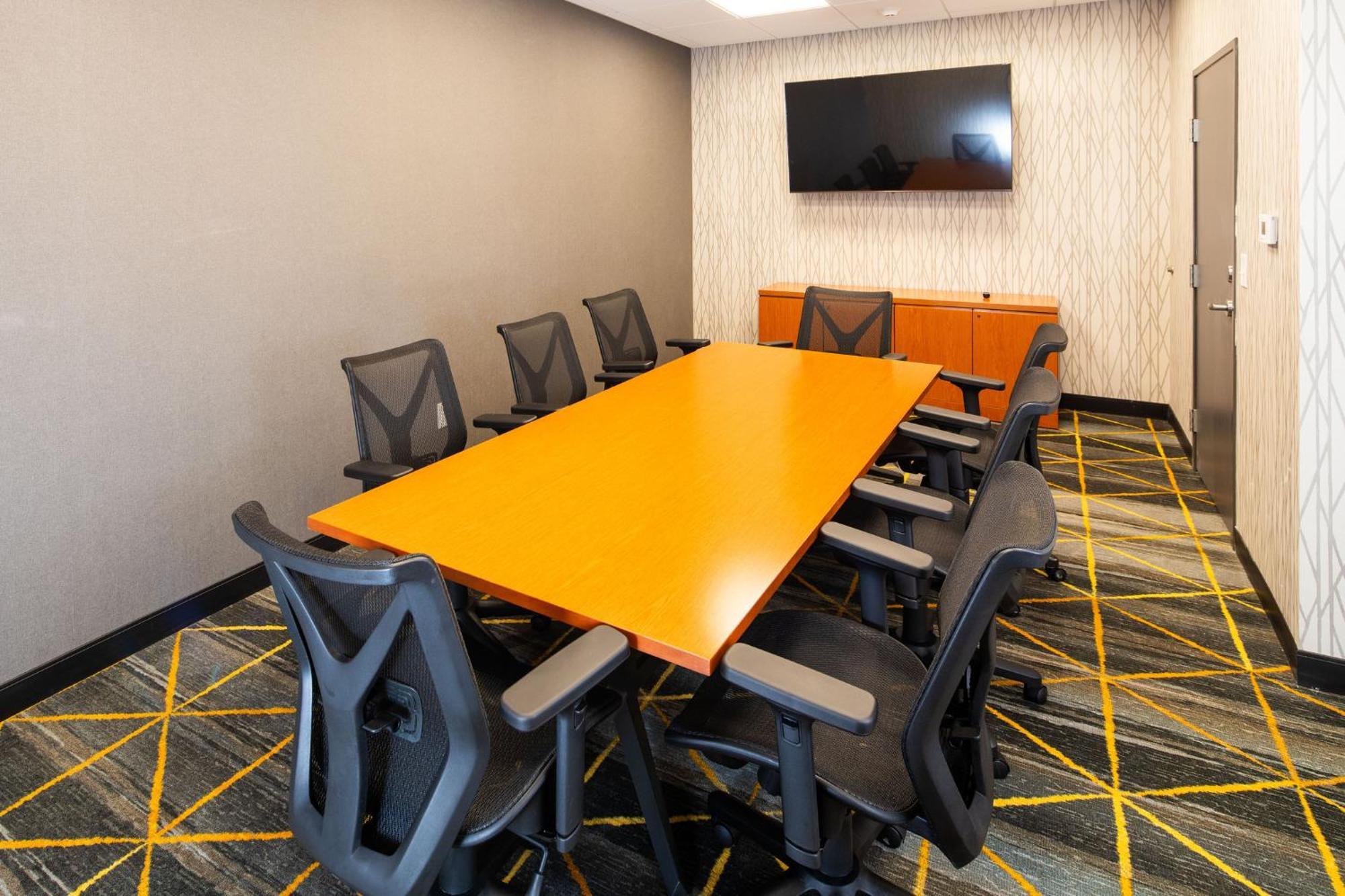 Holiday Inn & Suites Detroit - Troy By Ihg Bagian luar foto